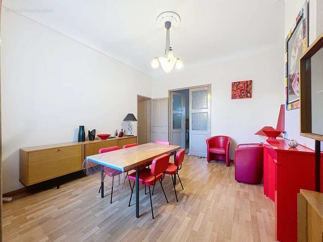 Appartement à NIMES