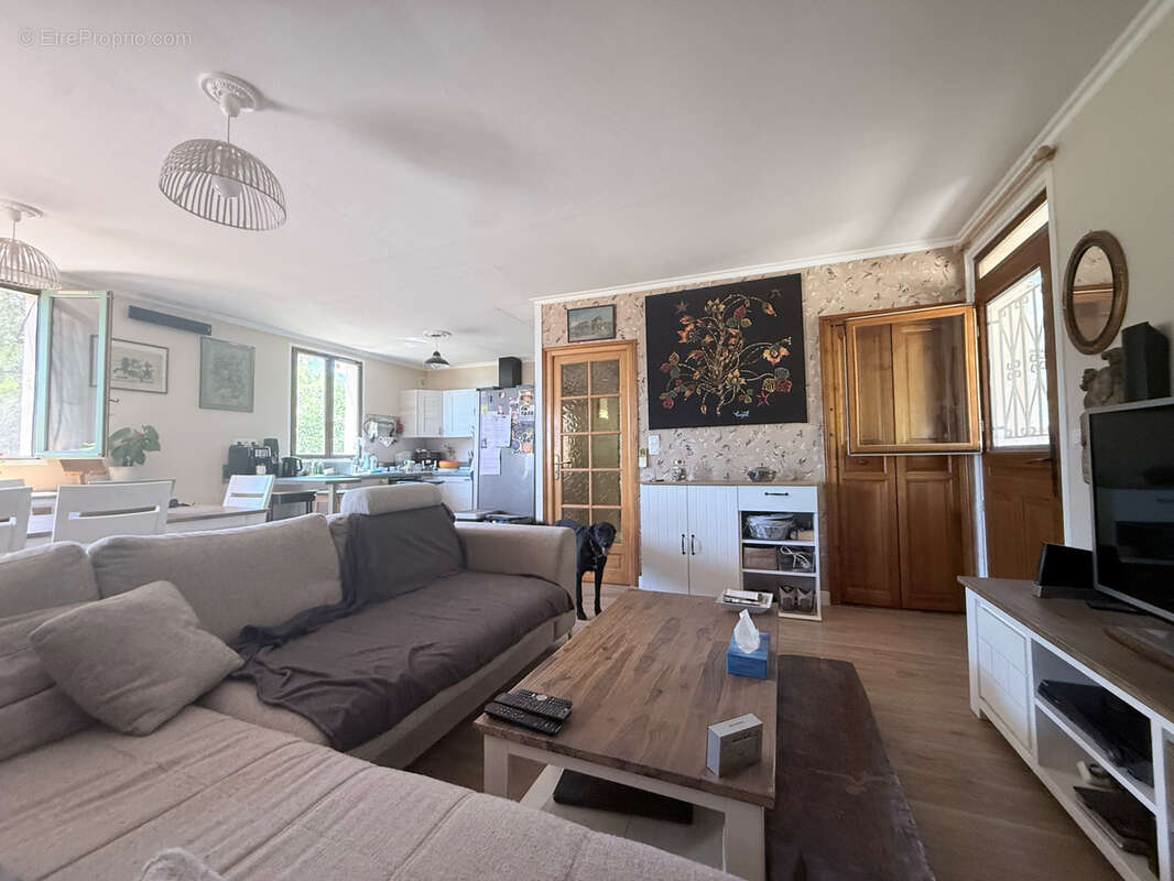Entre mer et nature, découvrez une villa au charme authentique - photo 13