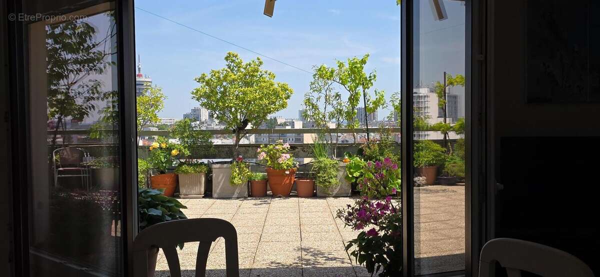 Photo 4 - Appartement à LES LILAS