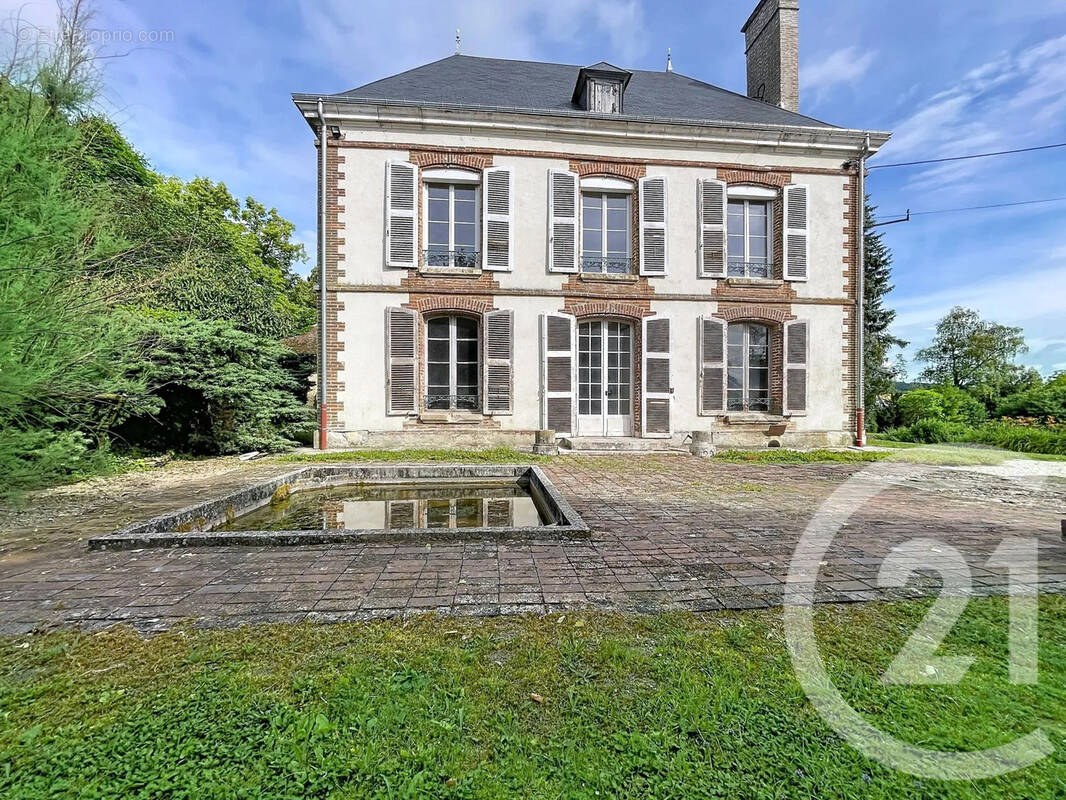 Maison à CRESANTIGNES