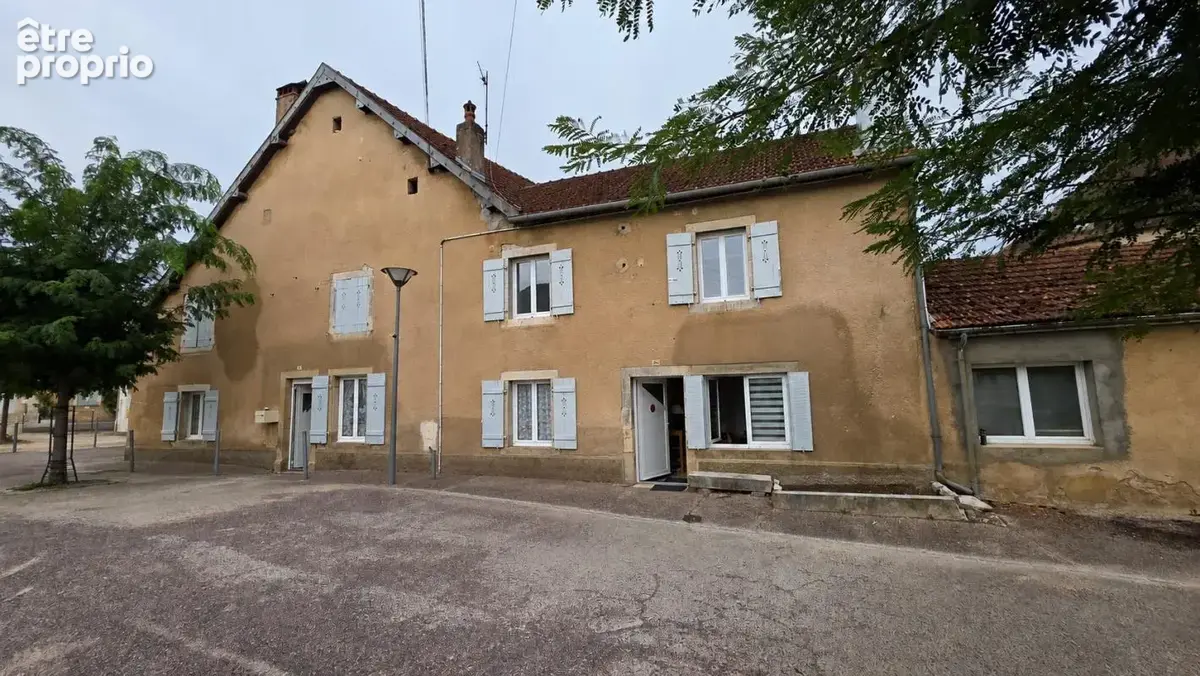 Appartement à ESPRELS