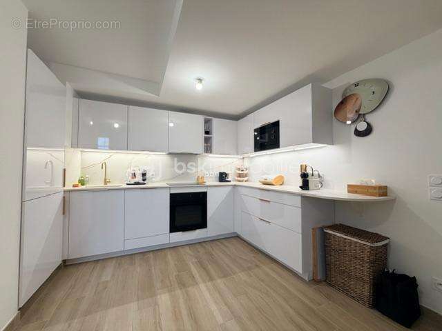 Appartement à EMERAINVILLE