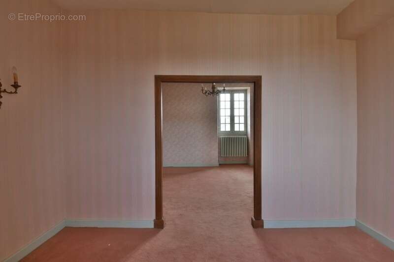 Maison à SAINT-LEGER-MAGNAZEIX