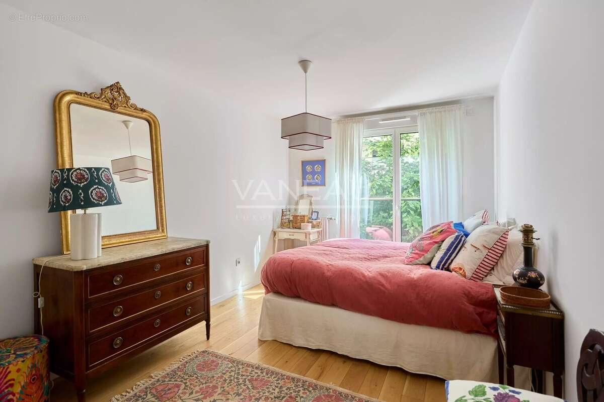Appartement à CLICHY