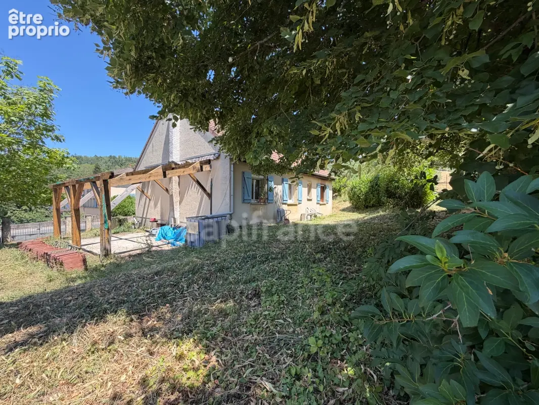 Maison à FERRIERES-SUR-SICHON