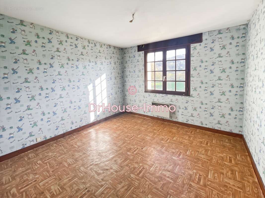 Maison à GAGNAC-SUR-CERE