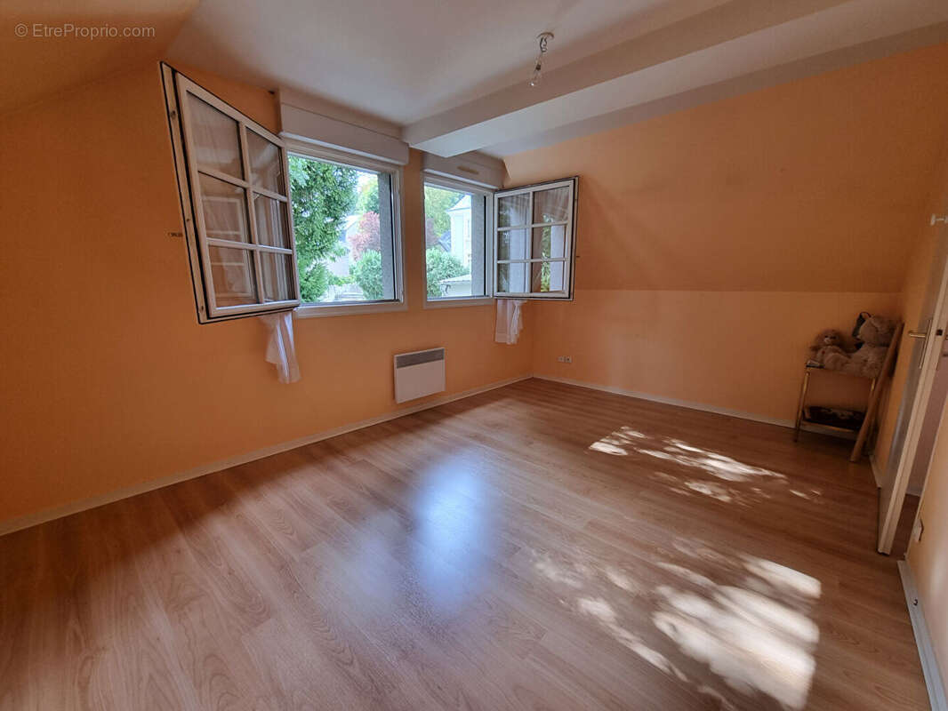 Appartement 97 m² à Vendome  - photo 8