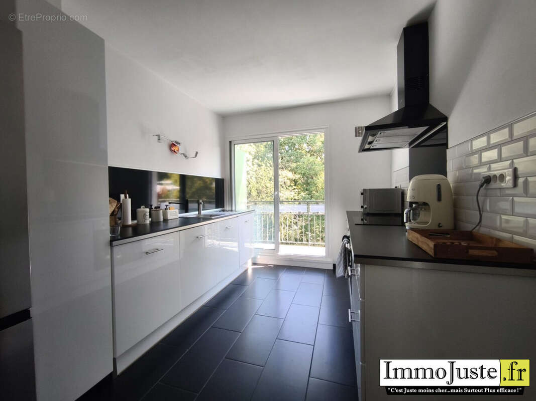 Appartement à LES ESSARTS-LE-ROI