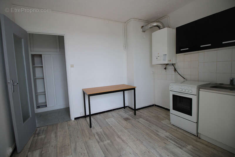 Appartement à LE PONT-DE-CLAIX