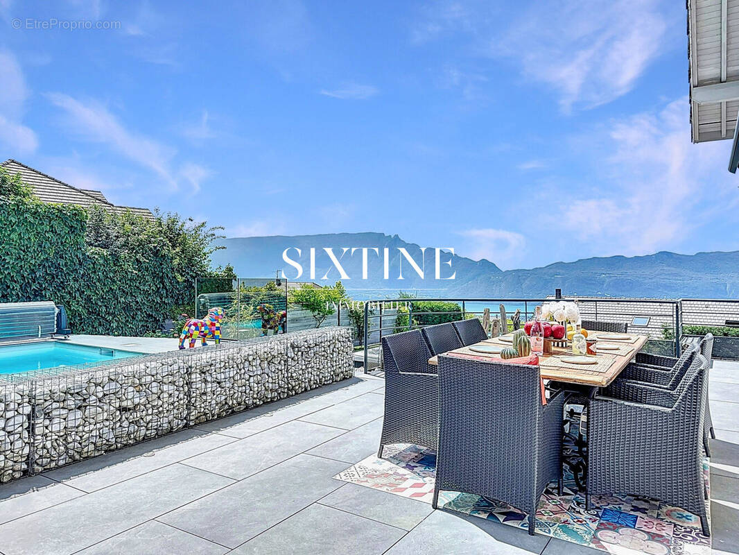 Maison à PUGNY-CHATENOD