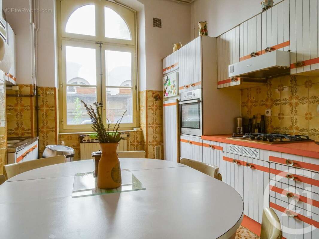 Appartement à LYON-1E