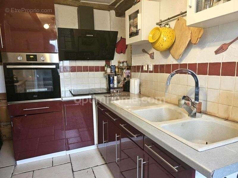Maison plain-pied, 80 m², deux chambres au cœur du quartier de Saint cybard. ANGOULEME (16) - photo 3