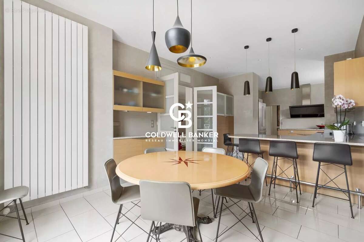 Maison à LE VESINET