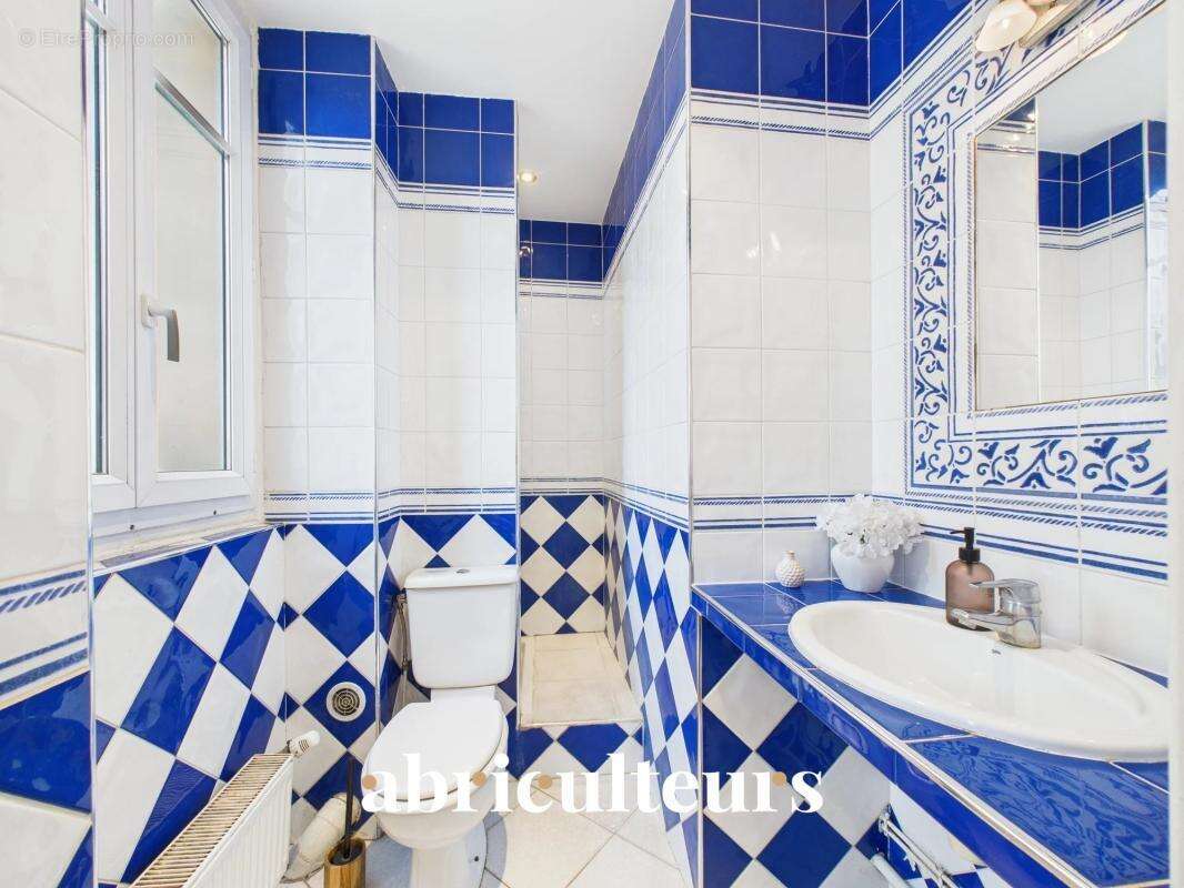 Appartement à PARIS-20E