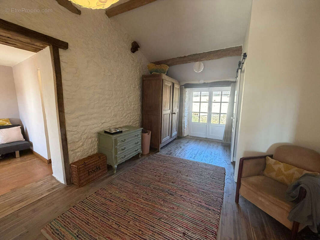 Maison à DROUX