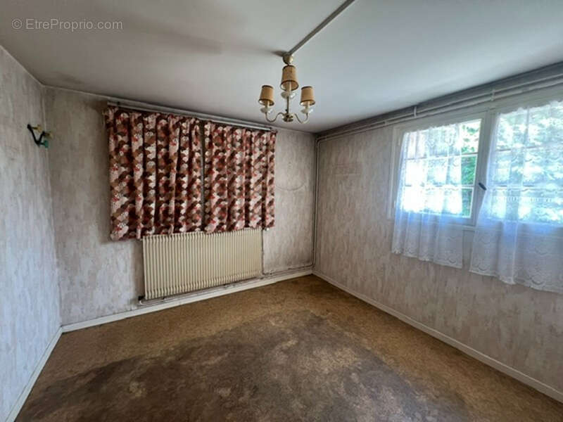 Maison à AIGUILLON