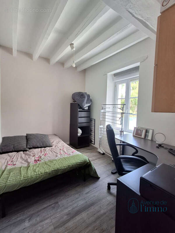 Maison à GREZ-NEUVILLE