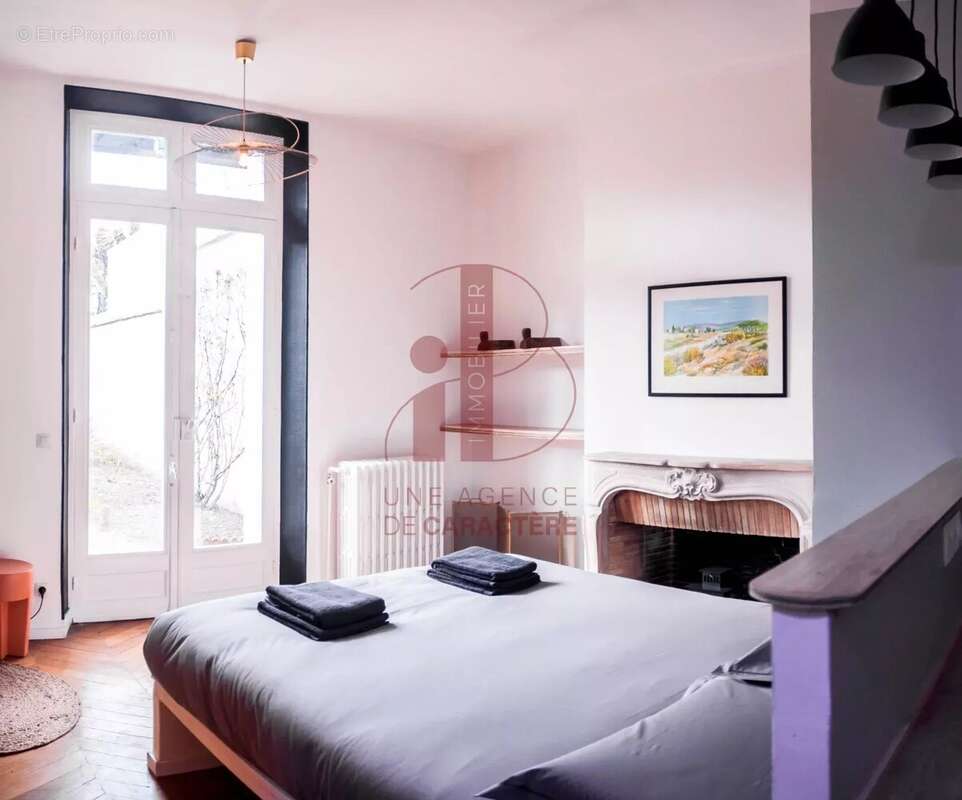 Maison à FONTAINEBLEAU