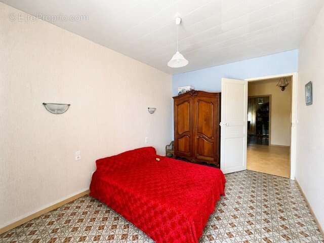 Maison bourgeoise - 201 m², piscine, studio indépendant et vue dégagée ! - photo 4