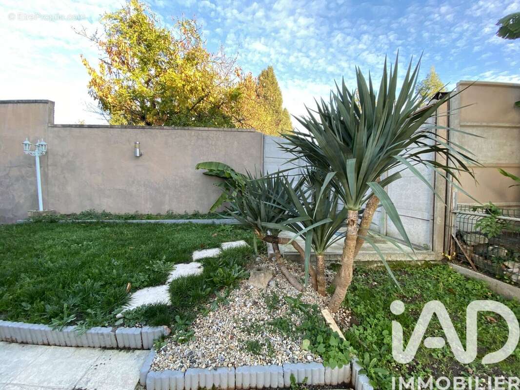 Photo 3 - Maison à MONTLUCON