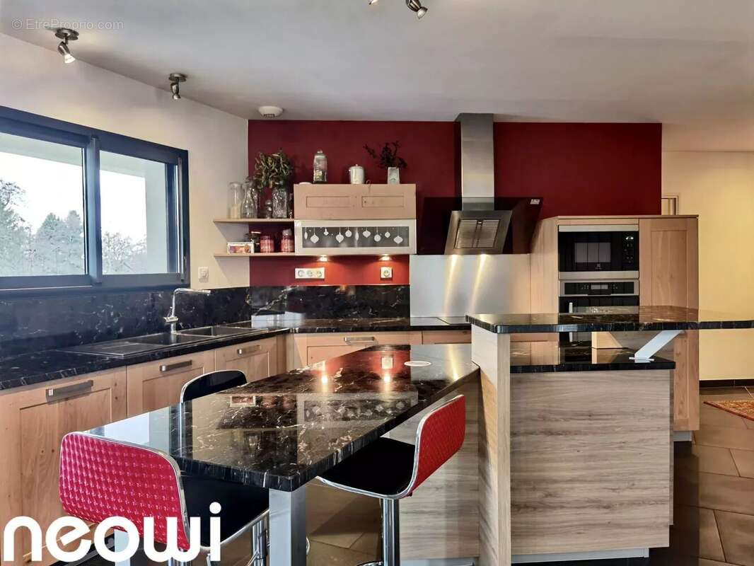 Maison à ARPAJON-SUR-CERE