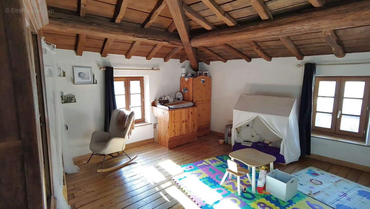 Maison de village en pierres avec balcon - photo 6