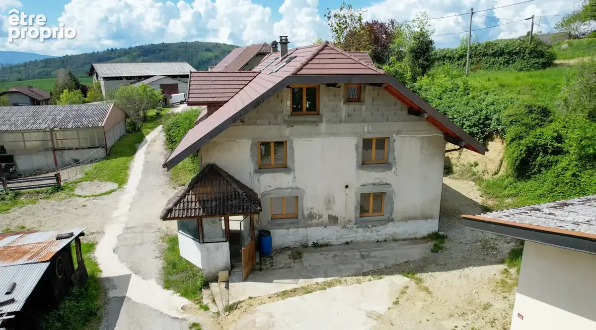 "cyprès" - thusy - a vendre en exclusivite - corps de ferme a renover 291m2 et annexes garage, caves & hangar 115m2 - toiture re - photo 4