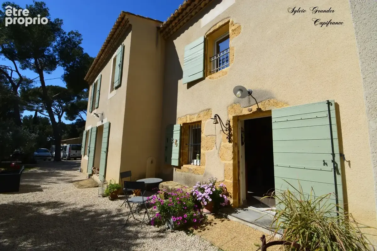 Dpt Bouches du Rhône (13), à vendre proche de  Salon-de-Provence maison P7 - photo 2