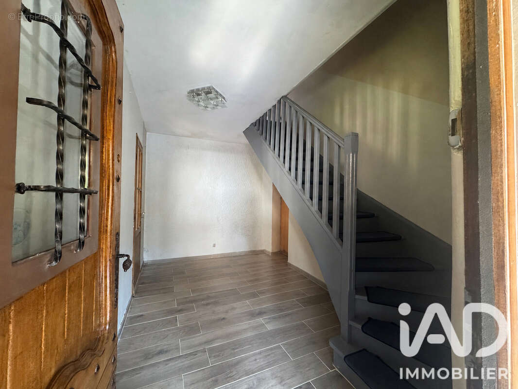 Maison 102 m² à La Bastide  - photo 8