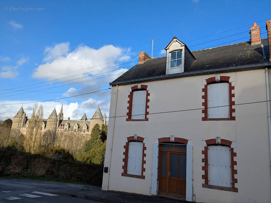 Maison à JOSSELIN