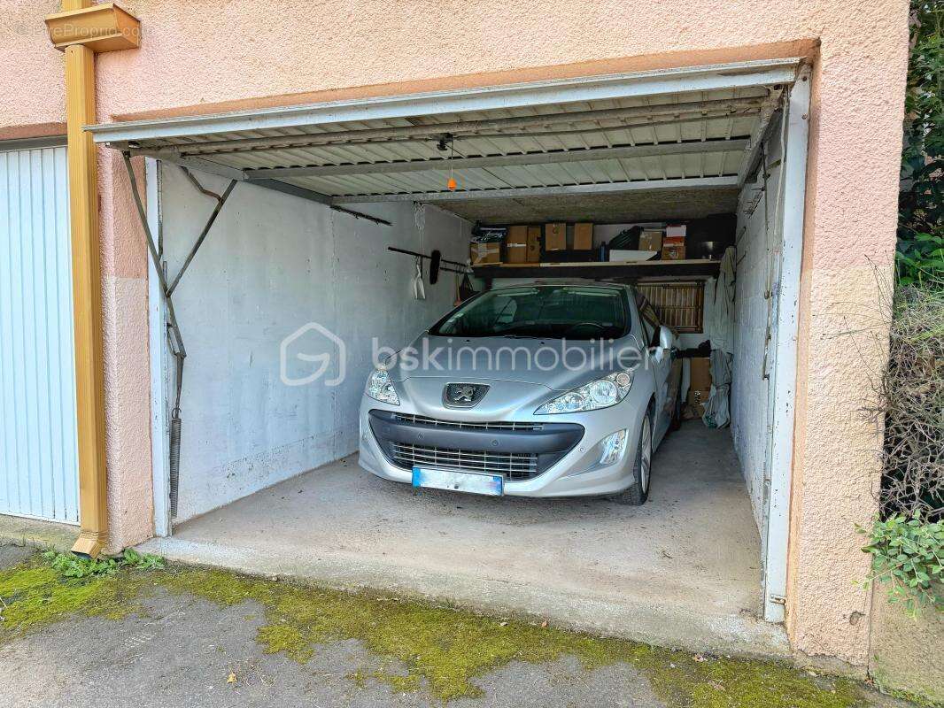 Parking à AGDE