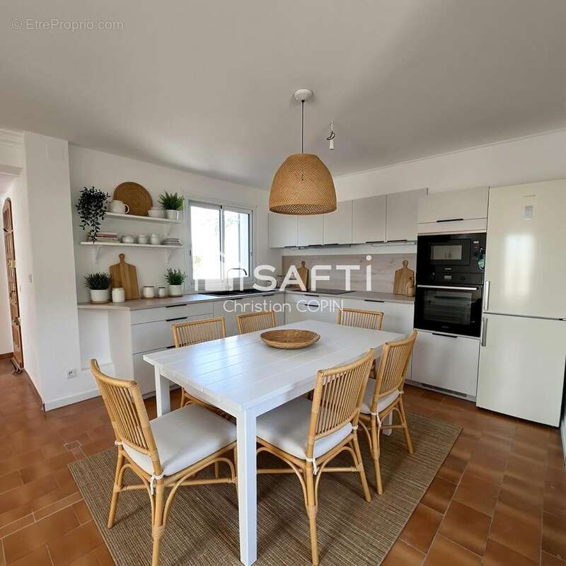 Photo 4 - Maison à SAINT-CYR-SUR-MER