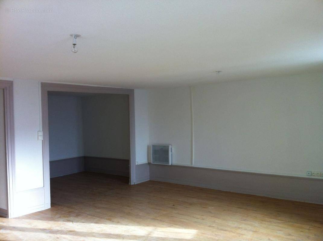 Appartement à THIERS