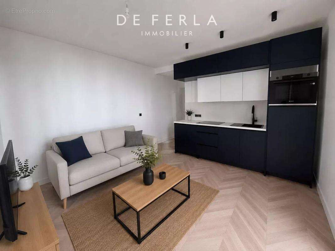 Appartement à PARIS-7E
