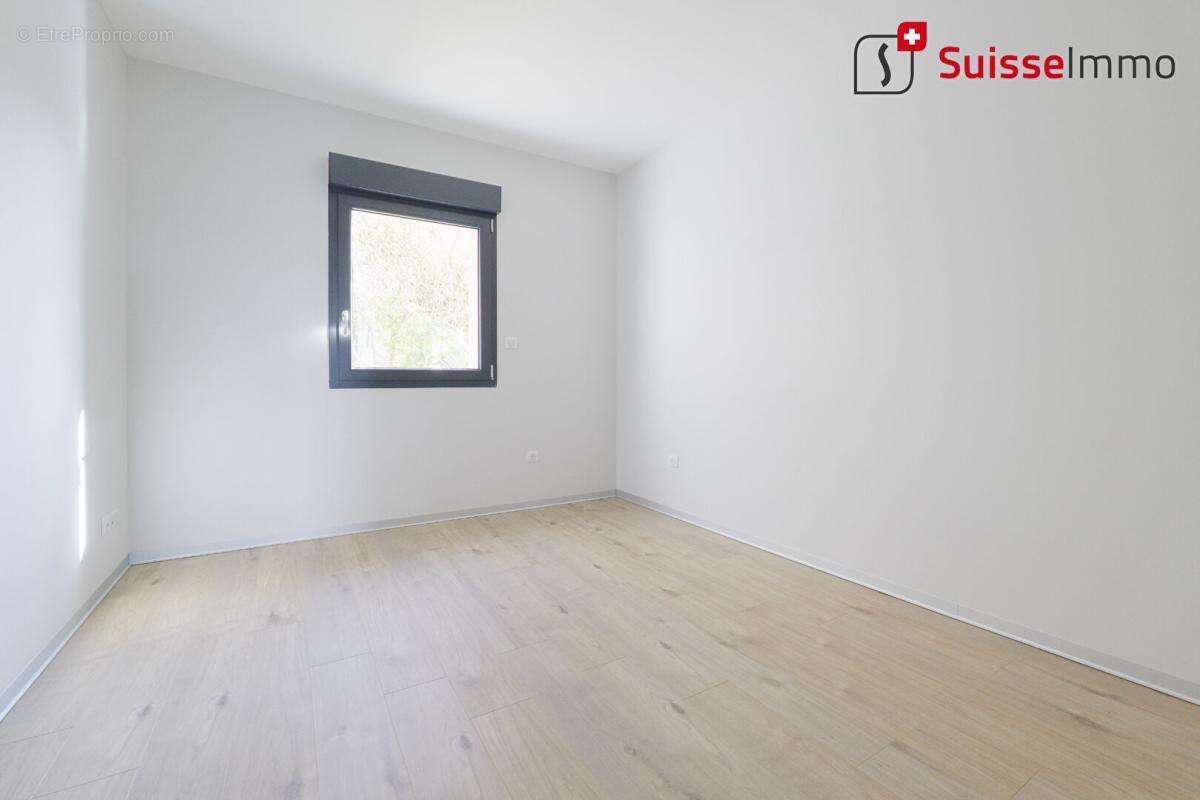 Appartement rez de jardin 5 pièces de 113 m2 - photo 11