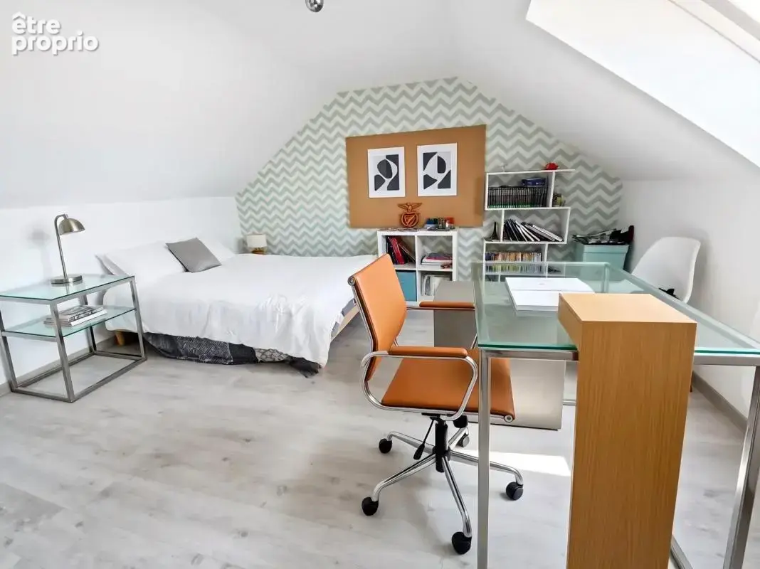 Charmante maison construite en 2014 d'une surface de 120 m², idéalement située au centre-ville de Marigny-les-Usages. En très bo - photo 10