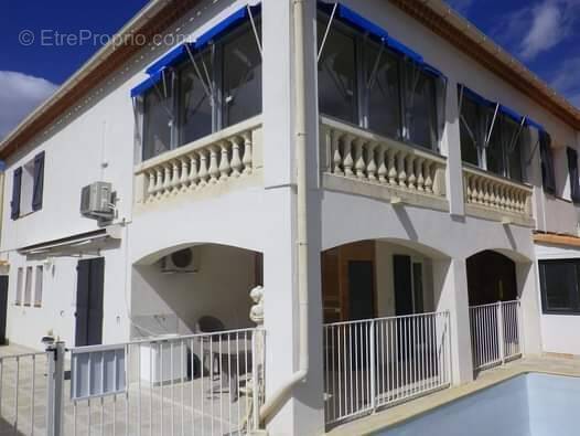 Angle de la maison - Maison à LA GRANDE-MOTTE