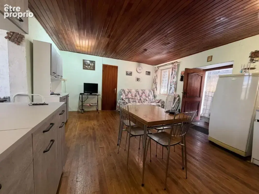 Maison 5 pièces / 69 m² / 55 000 EUR / BRASSAC - photo 4