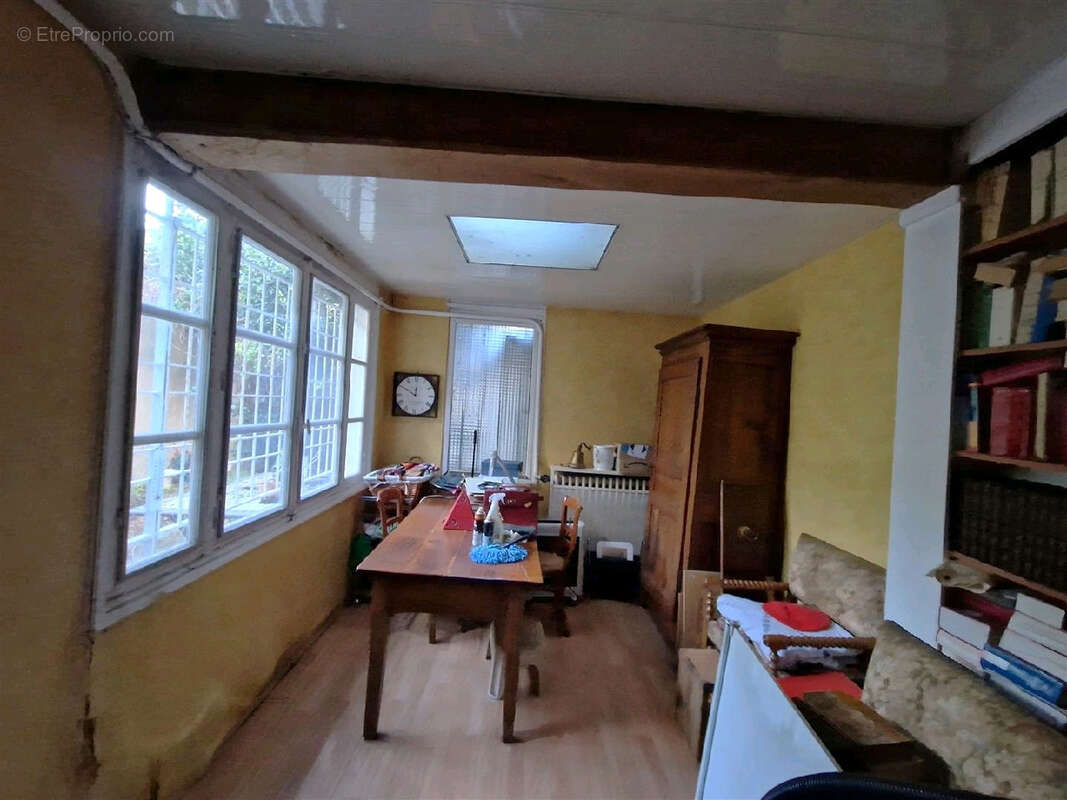 Maison à BREZOLLES