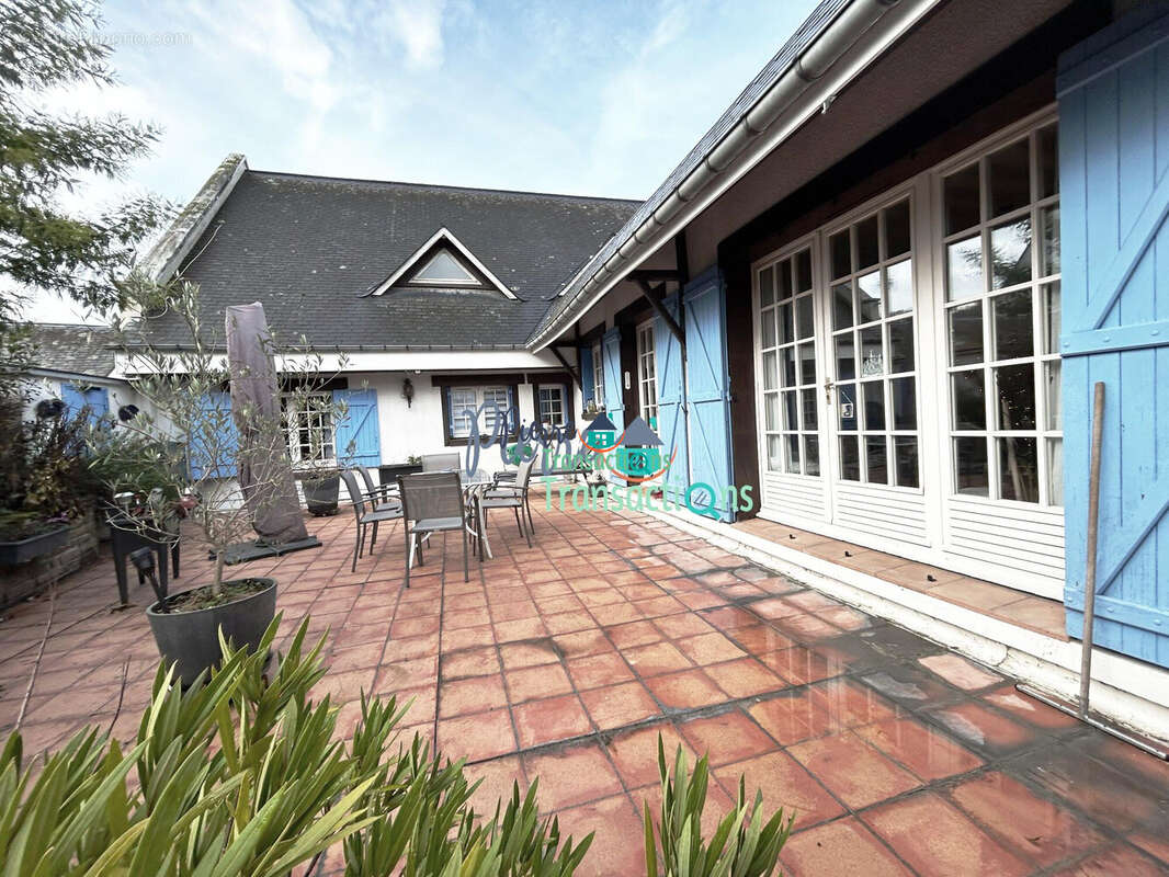 Maison à LILLEBONNE