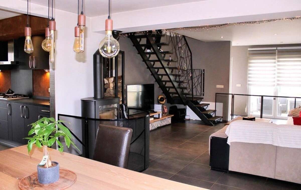 Photo 2 - Maison à ECOUVIEZ