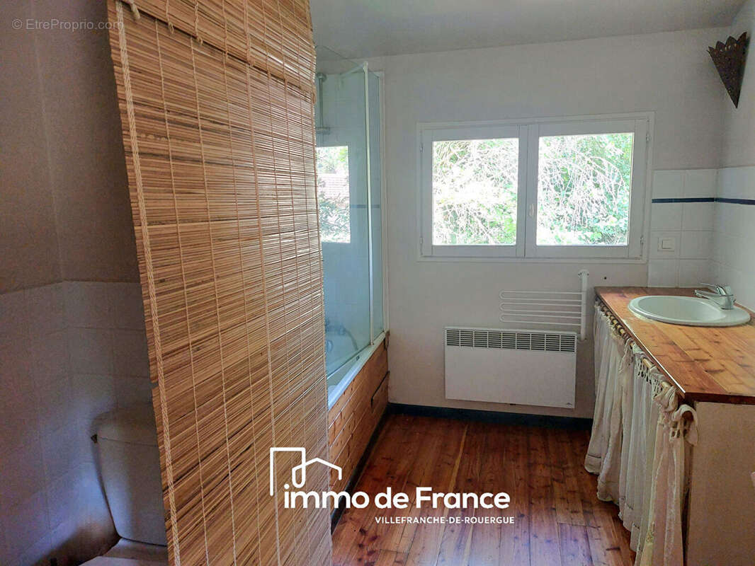 Maison de charme T3 située proche du centre ville - photo 7