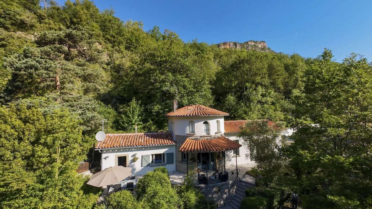 Maison à SAINT-ANTONIN-NOBLE-VAL