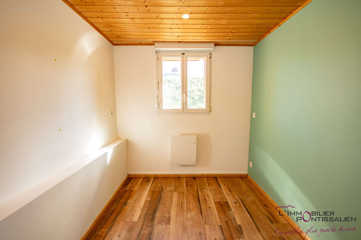 Appartement à LABERGEMENT-SAINTE-MARIE