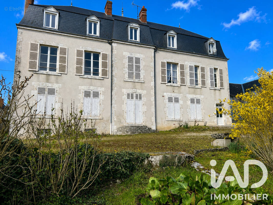 Photo 1 - Maison à TAVERS