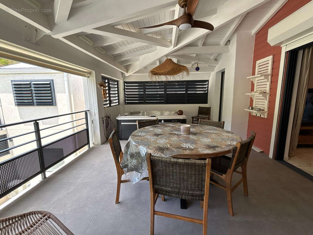 Duplex vue marina avec jacuzzi — Anse Marcel - photo 15