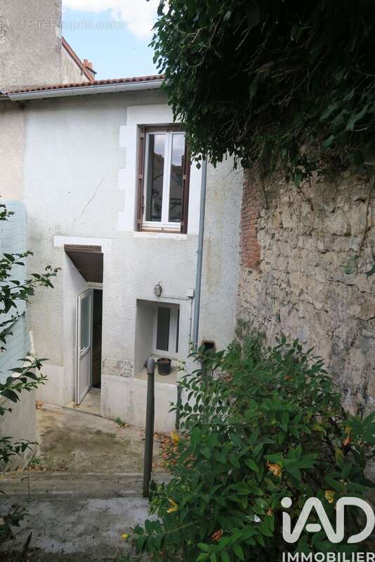 Photo 2 - Maison à SAINT-SAVIN