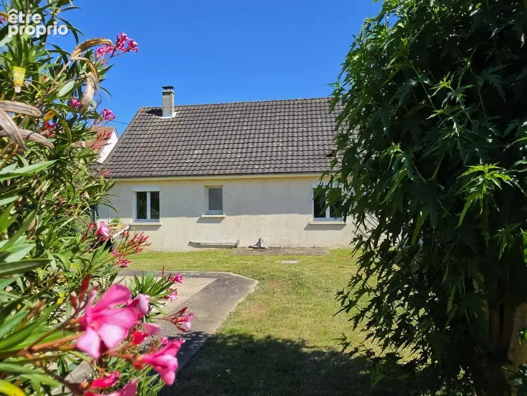 Photo Maison à Saint-Pierre-D'eyraud au prix de 229 000€