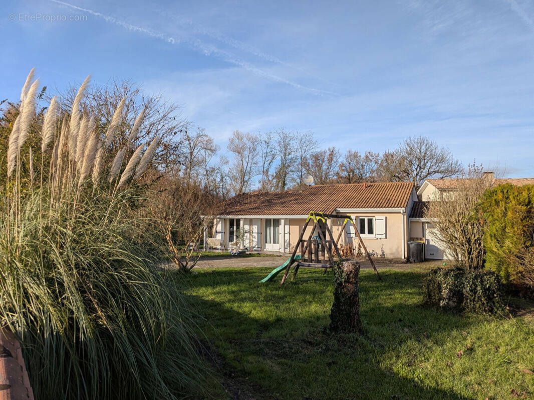 Maison à LE PIAN-MEDOC