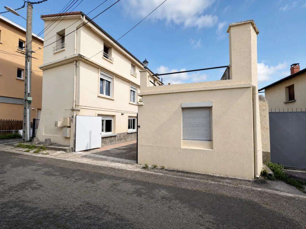 Maison de 5 pièces de 144 m² à Gerzat - photo 17